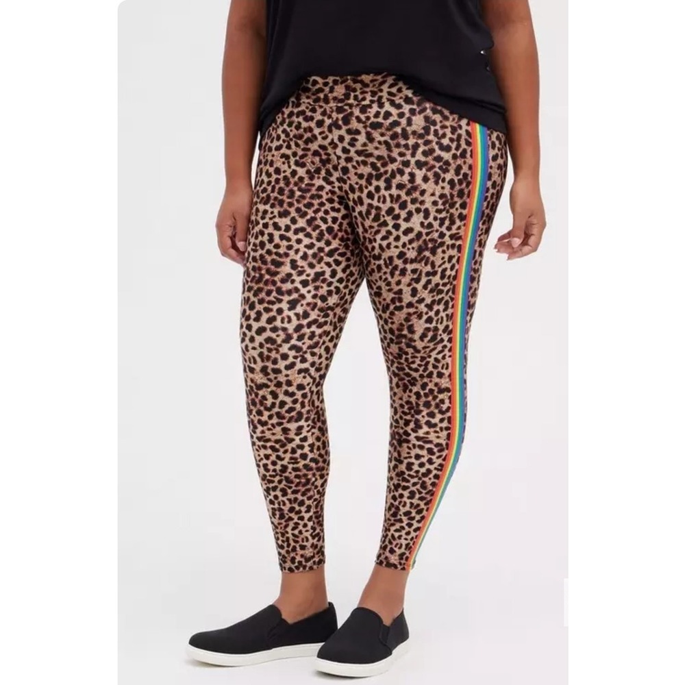 Torrid Liquid Legging SZ 1X Animal Rainbow Stripe Cropped Signature Waist Pride‎